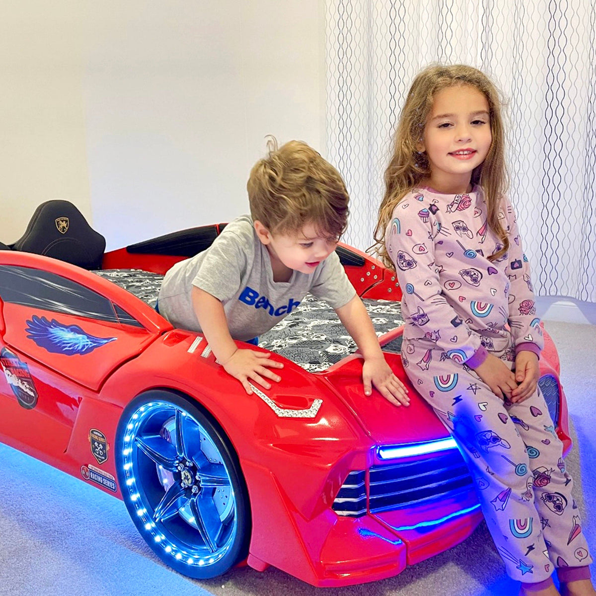 AERO EXTREME Twin Race Car Bed: Performance LED Lighting & Immersive Sound Technology